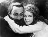 Conrad Veidt és Mary Philbin, a film két főszereplője (kép forrása: moma.org)