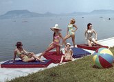 A Palma Gumigyár Balaton déli partján, Bélatelep környékén készült reklámfotója (1969)